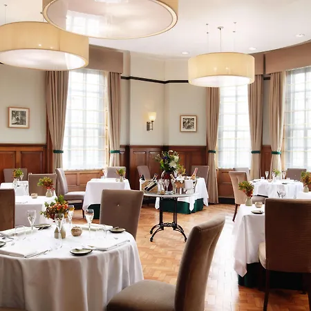 The Grand, Szálloda 5*