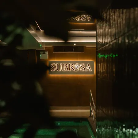 The Grand, Отель 5*