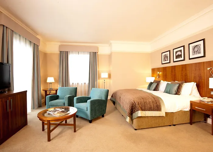 The Grand, Отель 5*