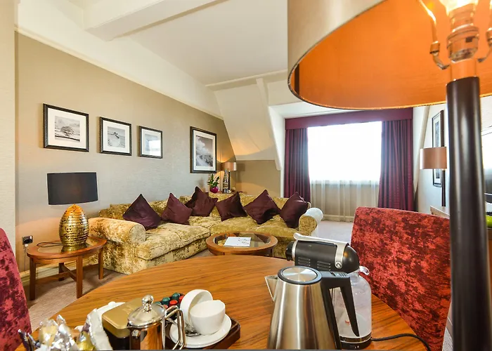 Отель The Grand,